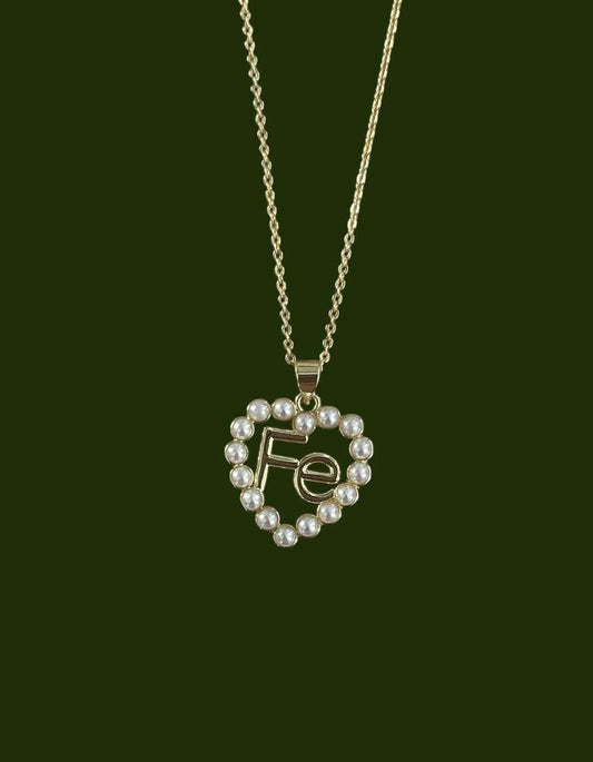 Fé Pearl Necklace